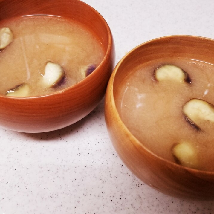 茄子と豆腐の味噌汁